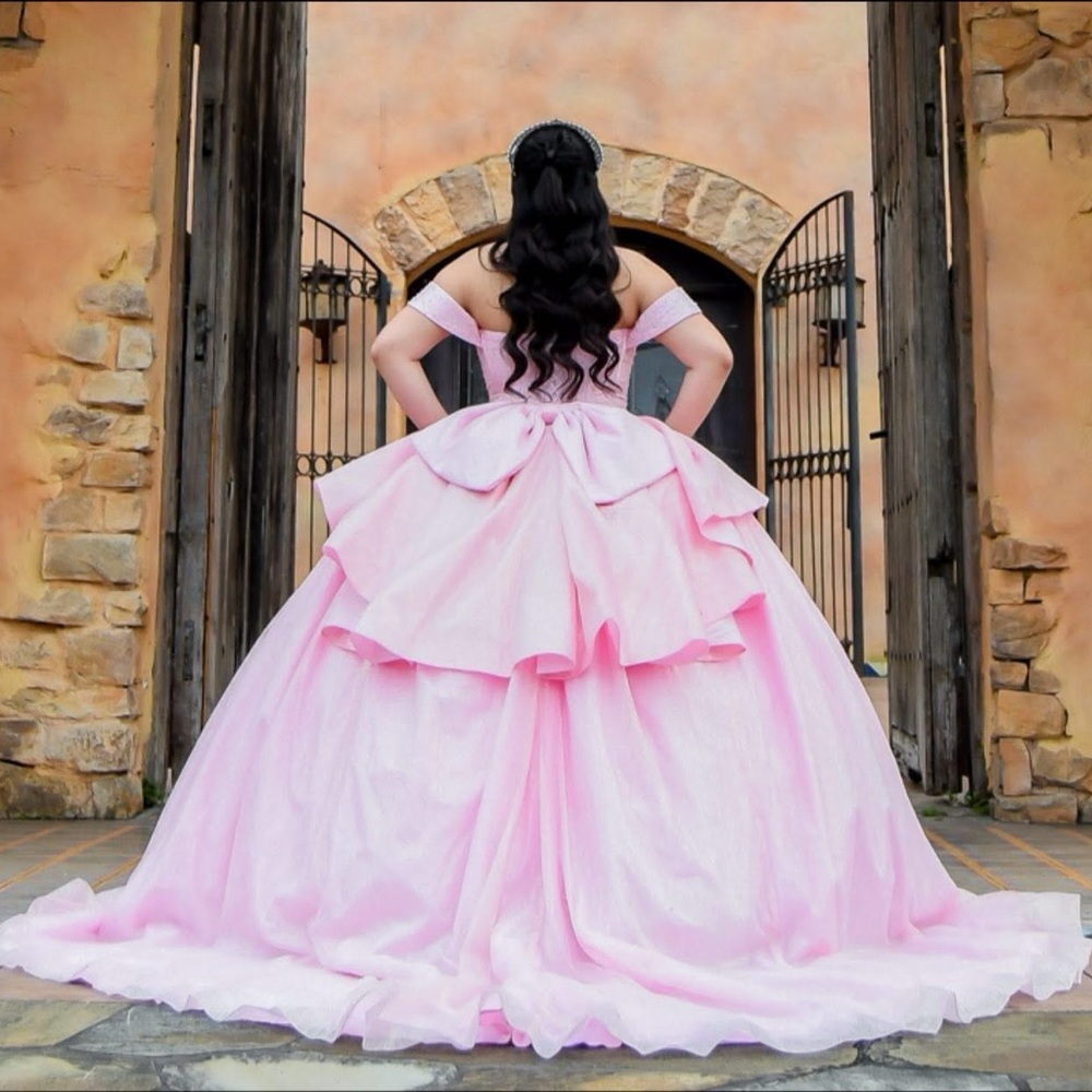 XV pink dress